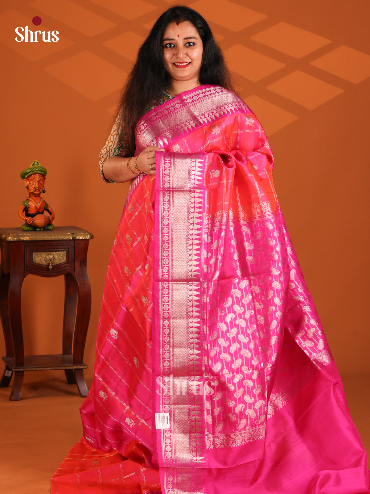 Fabulous Orangish Pink Venkatagiri silk Saree with floral motif sin zari checks , paisley brocade pallu - Shop on Shrus.com