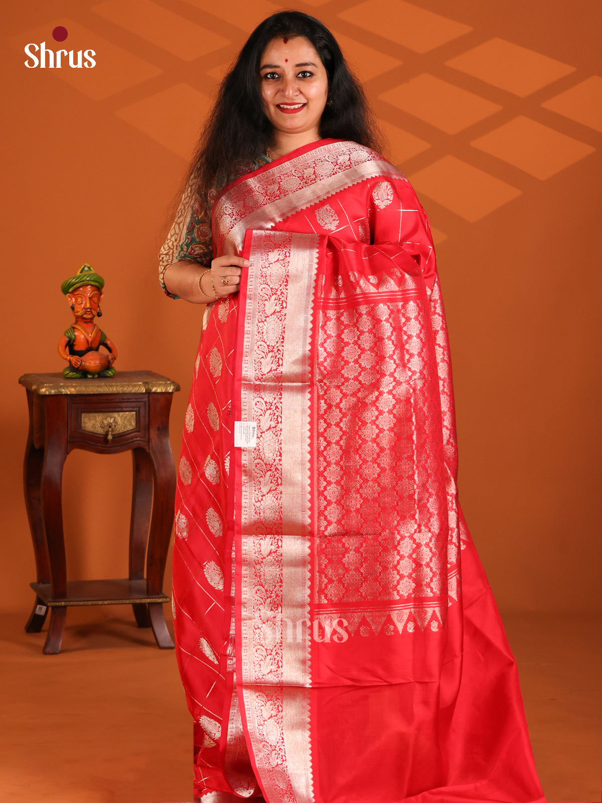 Beautiful Monochrome Red Venkatagiri silk Saree with zari checks, paisleys buttis & brocade pallu - Shop on Shrus.com