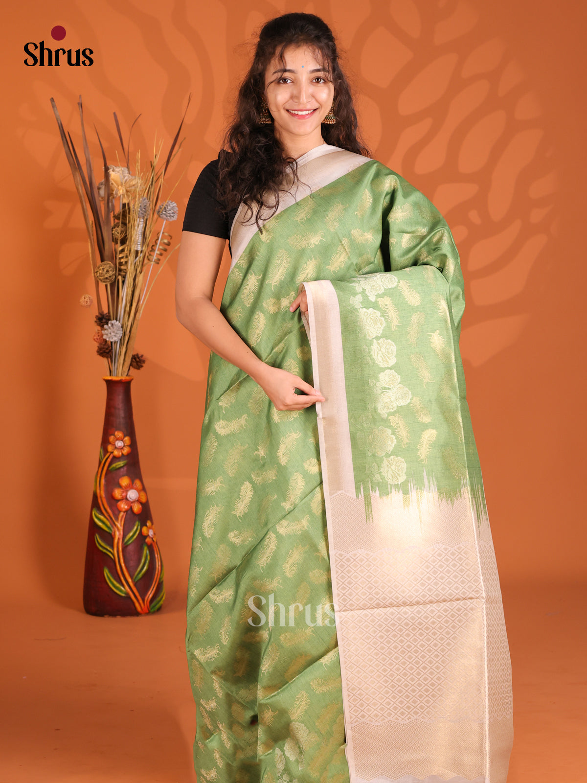 Green & Cream - Semi Tussar Saree - Shop on Shrus.com