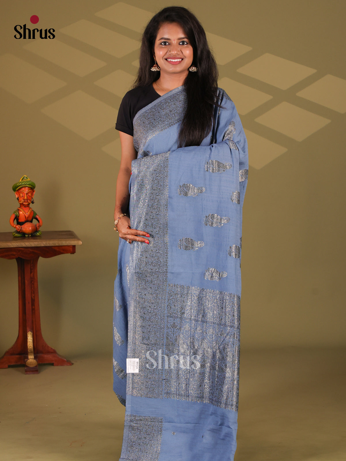 Grey(Single Tone) - Semi Georgette Saree - Shop on Shrus.com
