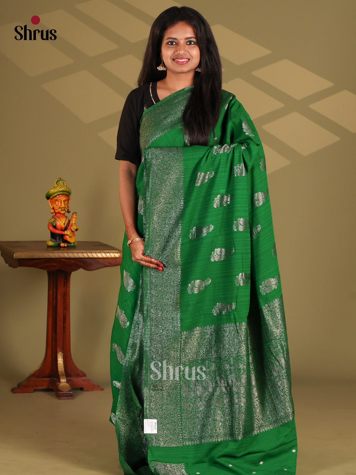 Green(Single Tone)- Semi Georgette Saree - Shop on Shrus.com