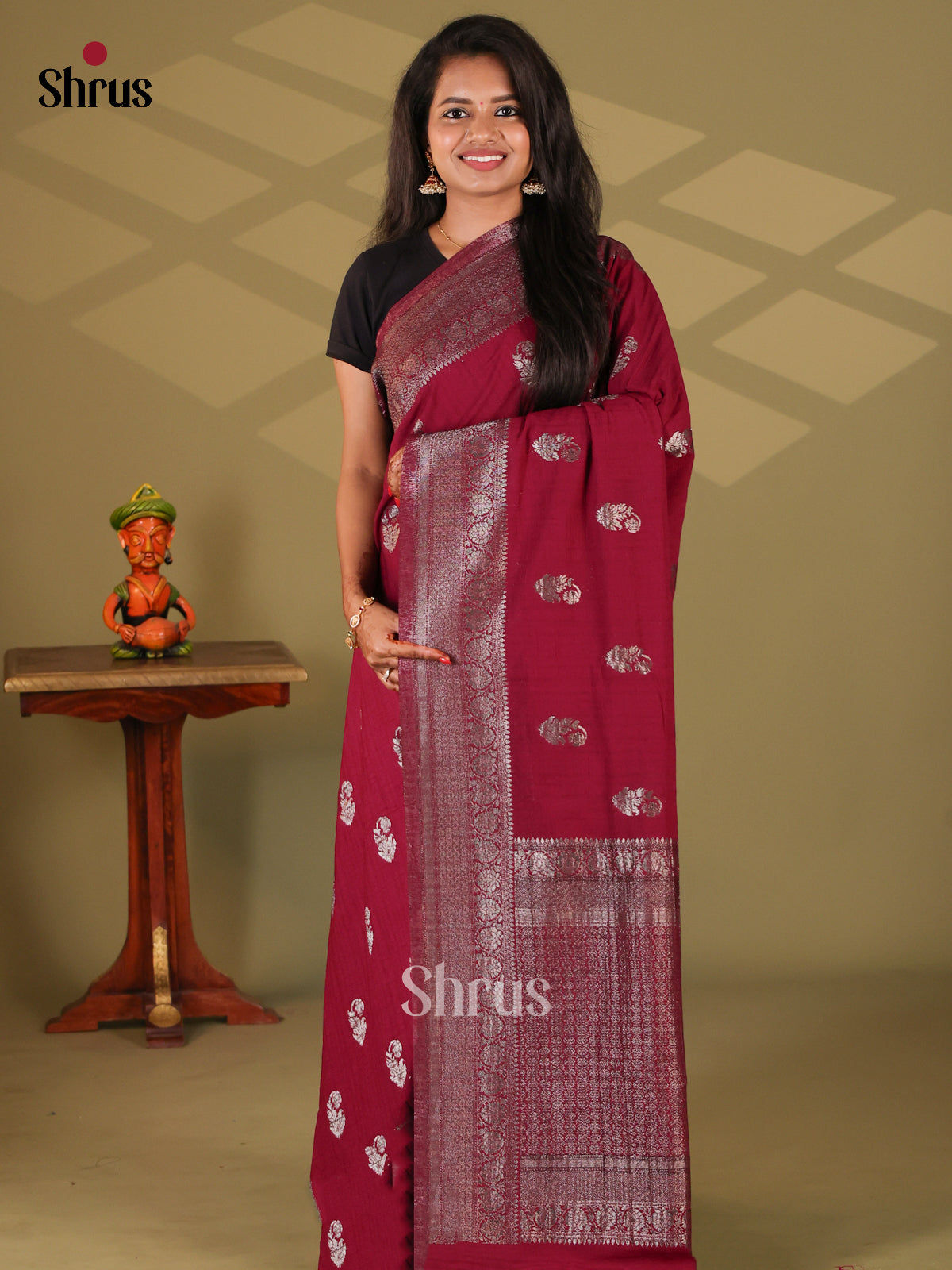 Maroon(Single Tone) - Semi Georgette Saree - Shop on Shrus.com