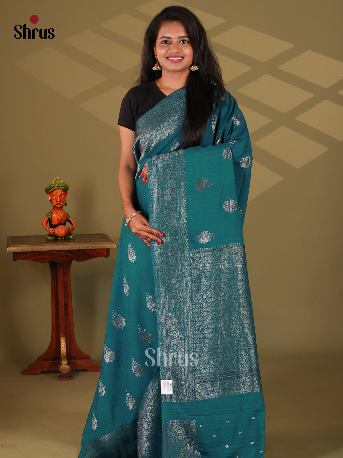 Teal Green(Single Tone)- Semi Georgette Saree - Shop on Shrus.com