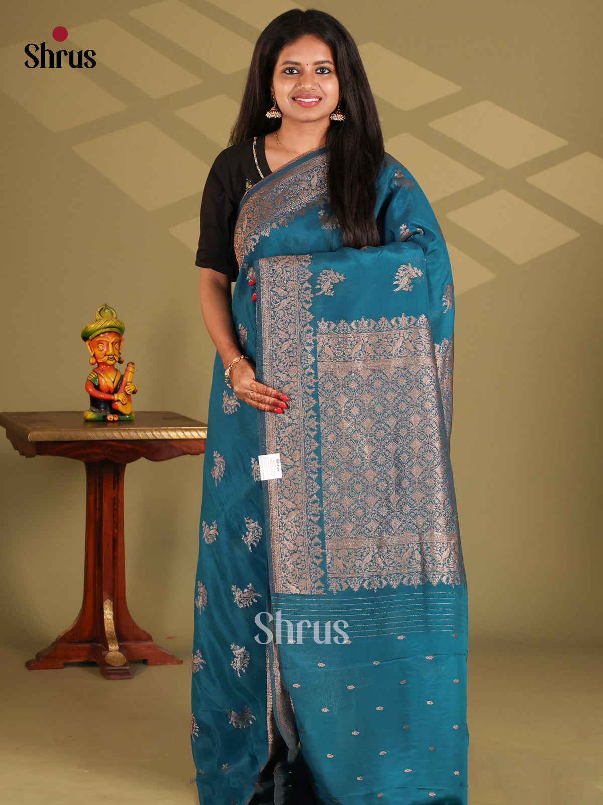Blue(Single tone) - Semi Georgette Saree - Shop on Shrus.com