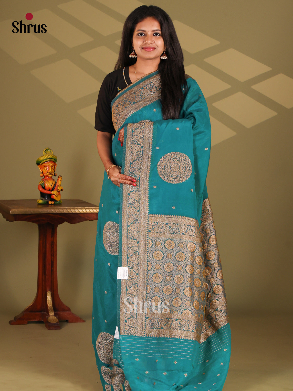 Blue(Single Tone)- Semi Georgette Saree - Shop on Shrus.com