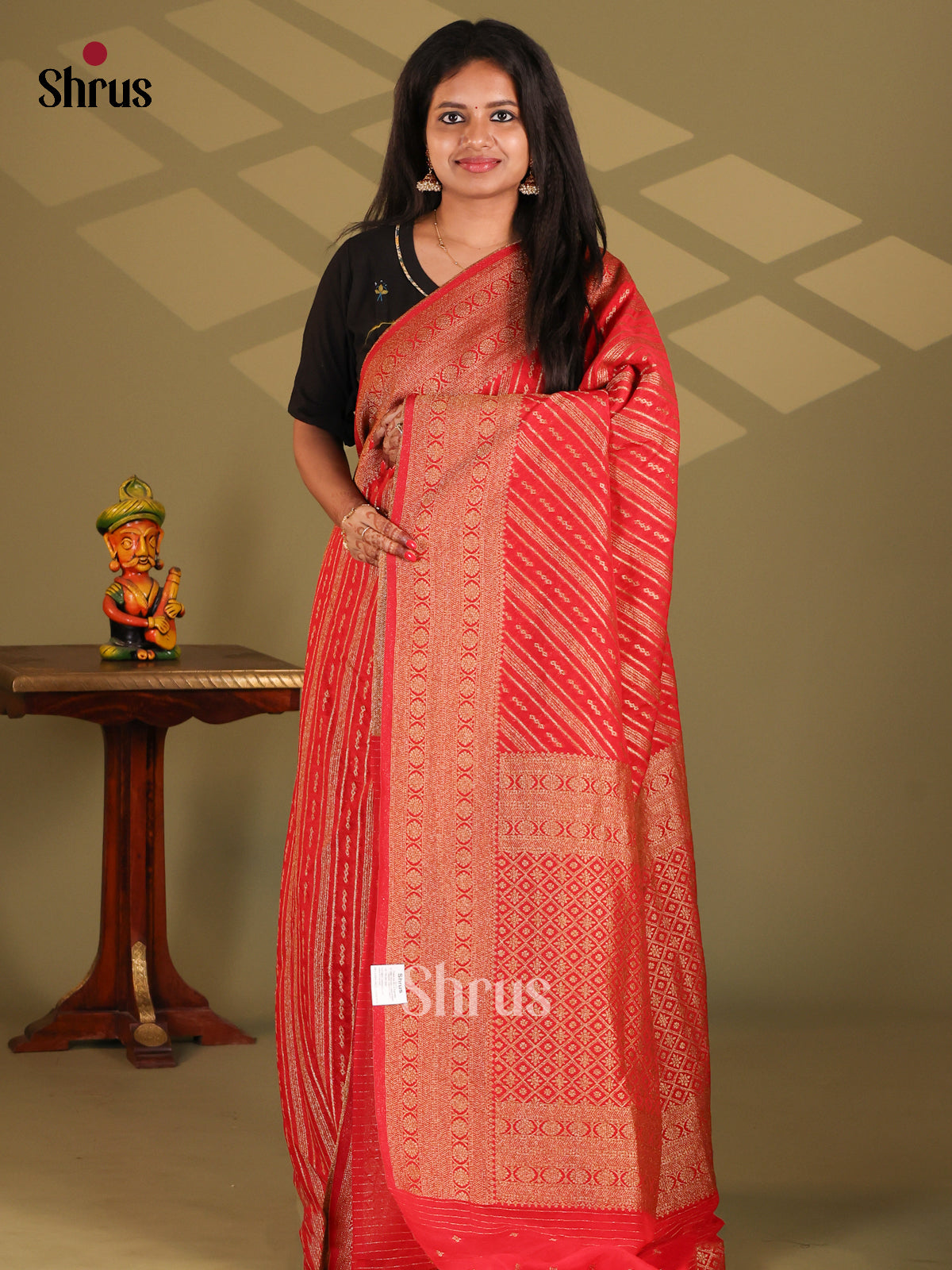 Red(Single tone) - Semi Georgette Saree - Shop on Shrus.com