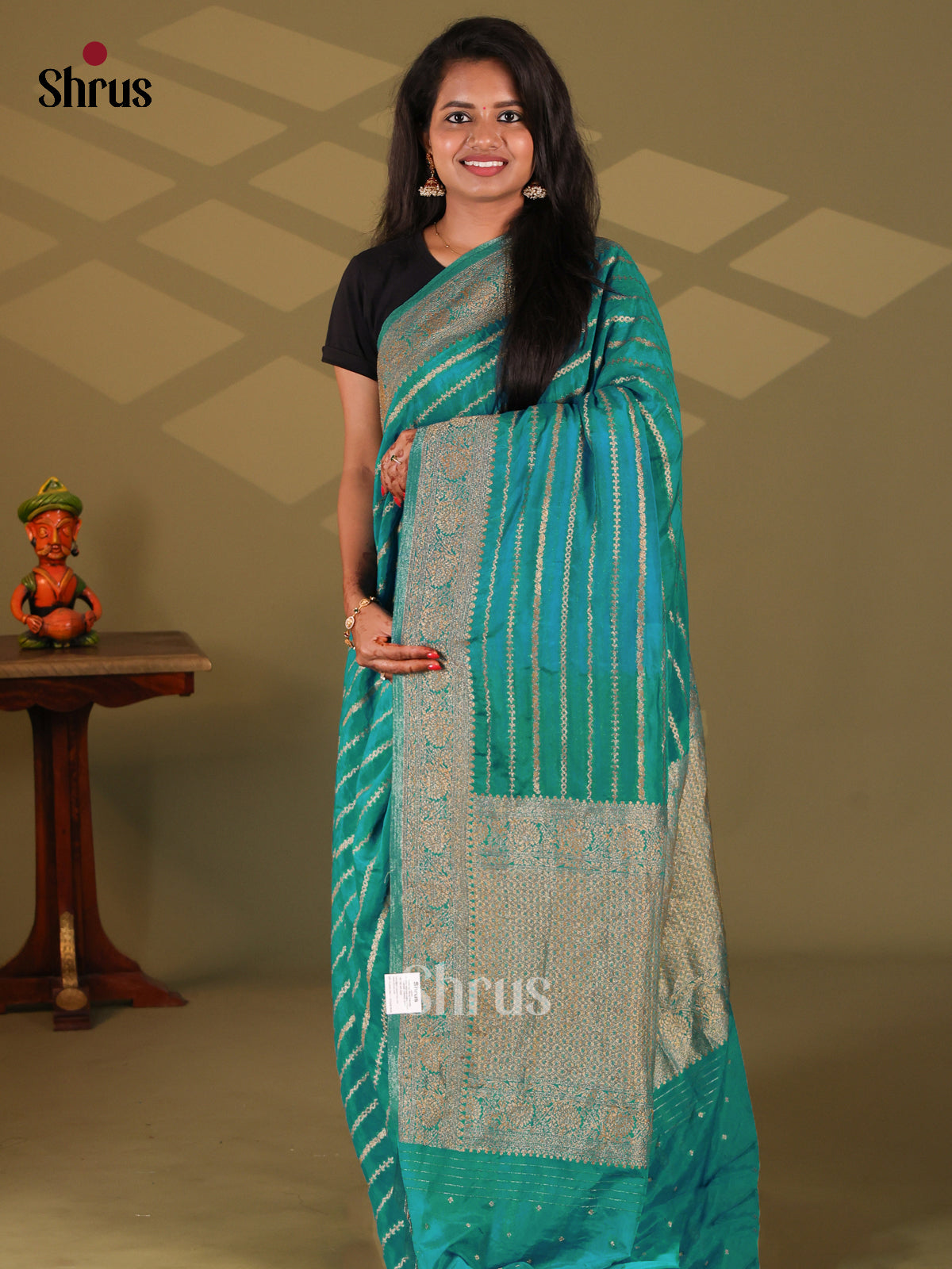 Green(Single Tone)- Semi Georgette Saree - Shop on Shrus.com