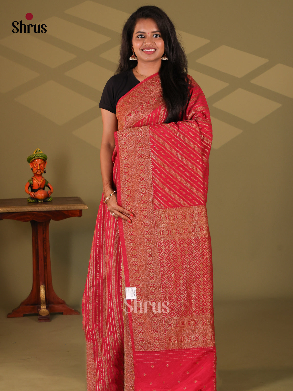 Red(Single Tone)- Semi Georgette Saree - Shop on Shrus.com