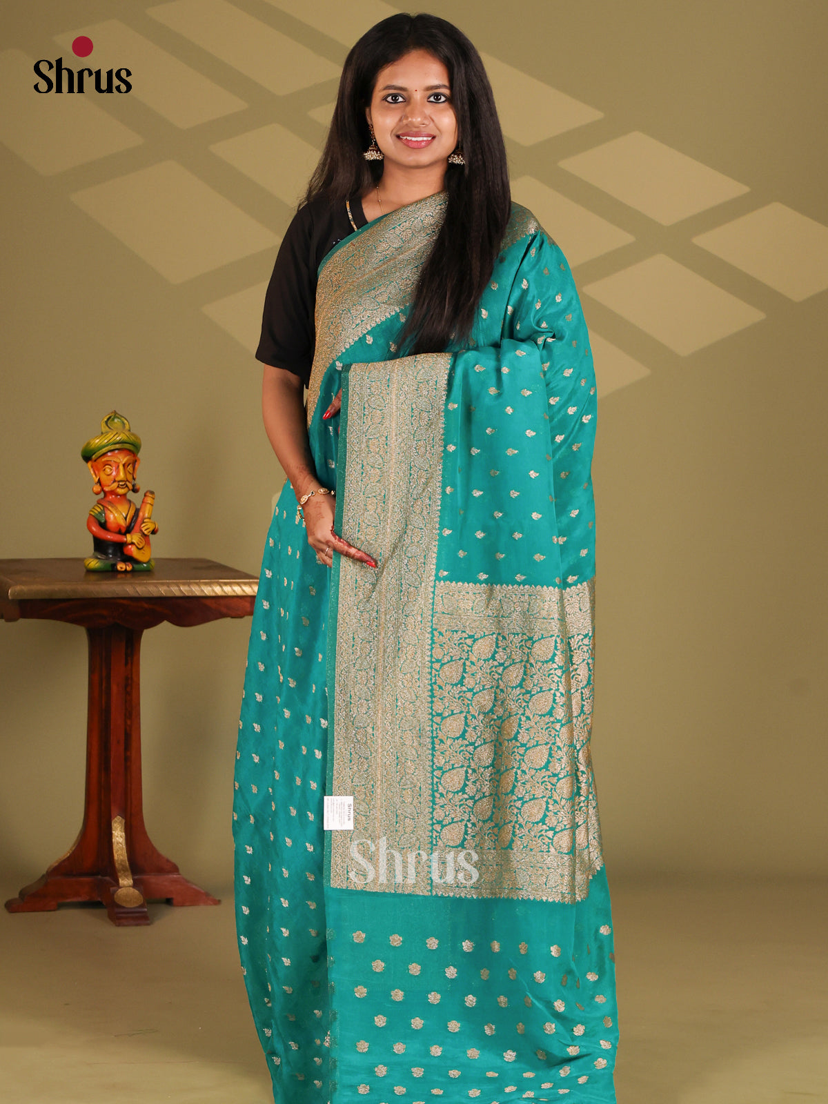 Teal Blue(Single Tone) - Semi Georgette Saree - Shop on Shrus.com