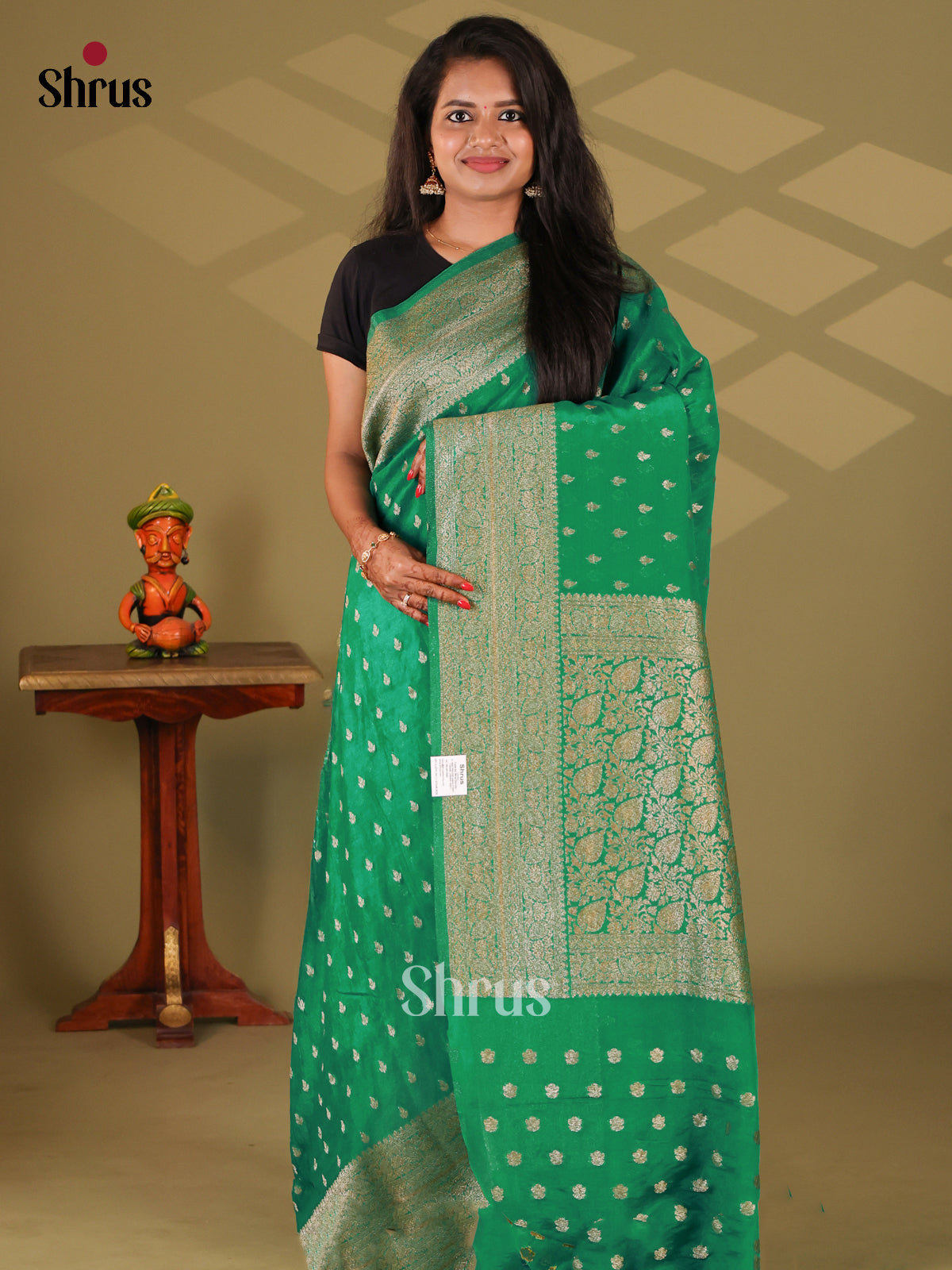 Green(SIngle Tone)- Semi Georgette Saree - Shop on Shrus.com