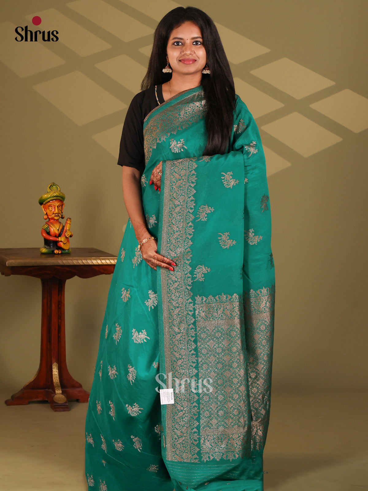 Green(SIngle Tone)- Semi Georgette Saree - Shop on Shrus.com