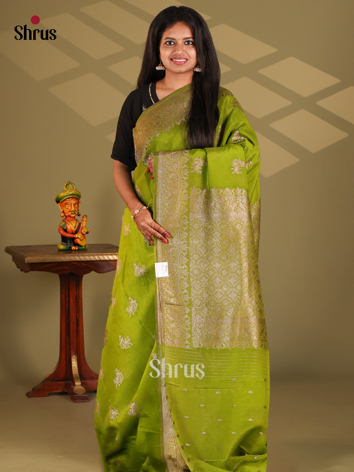 Parrot Green(Single Tone) - Semi Georgette Saree - Shop on Shrus.com
