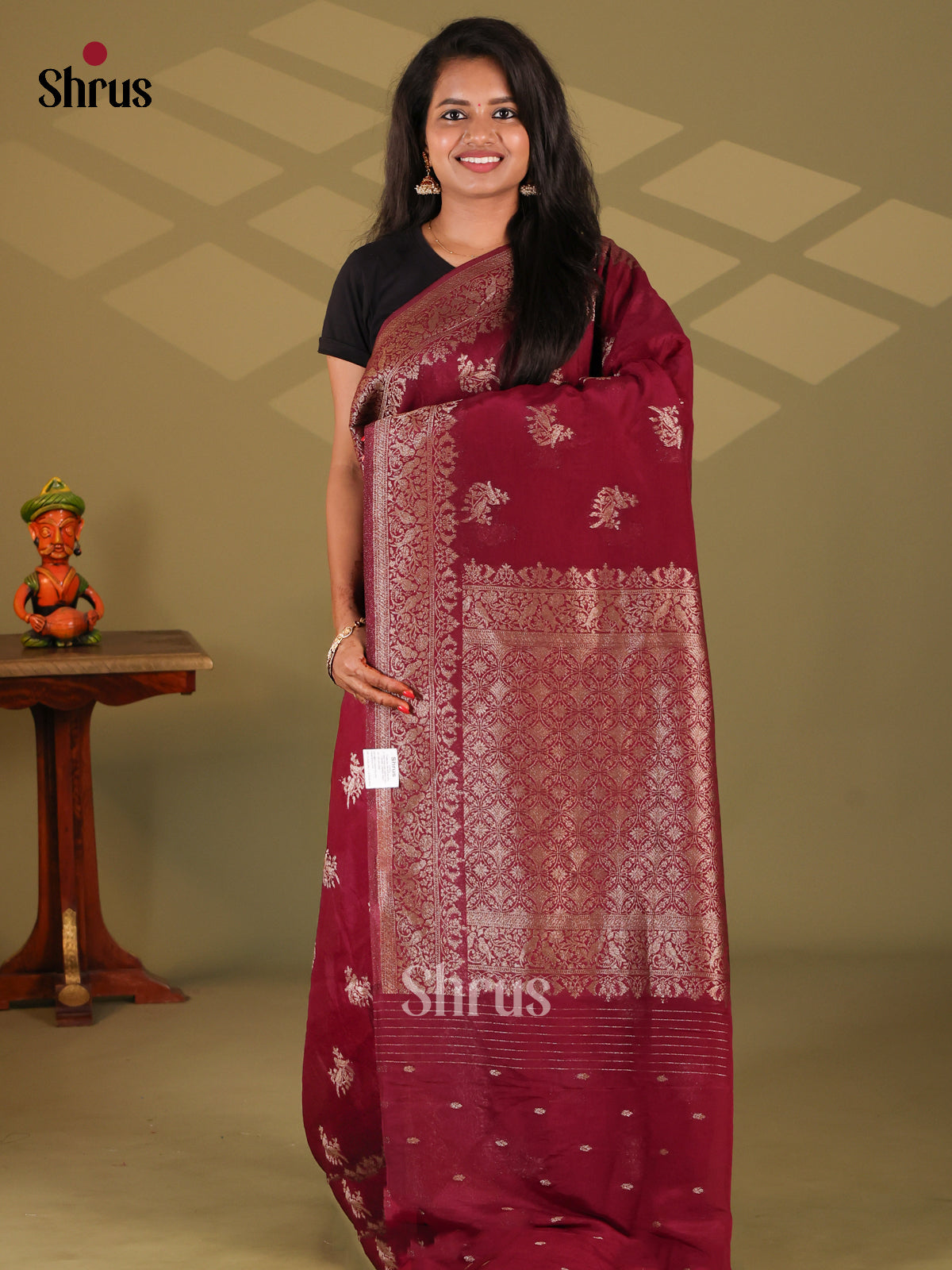 Maroon(Single Tone) - Semi Georgette Saree - Shop on Shrus.com