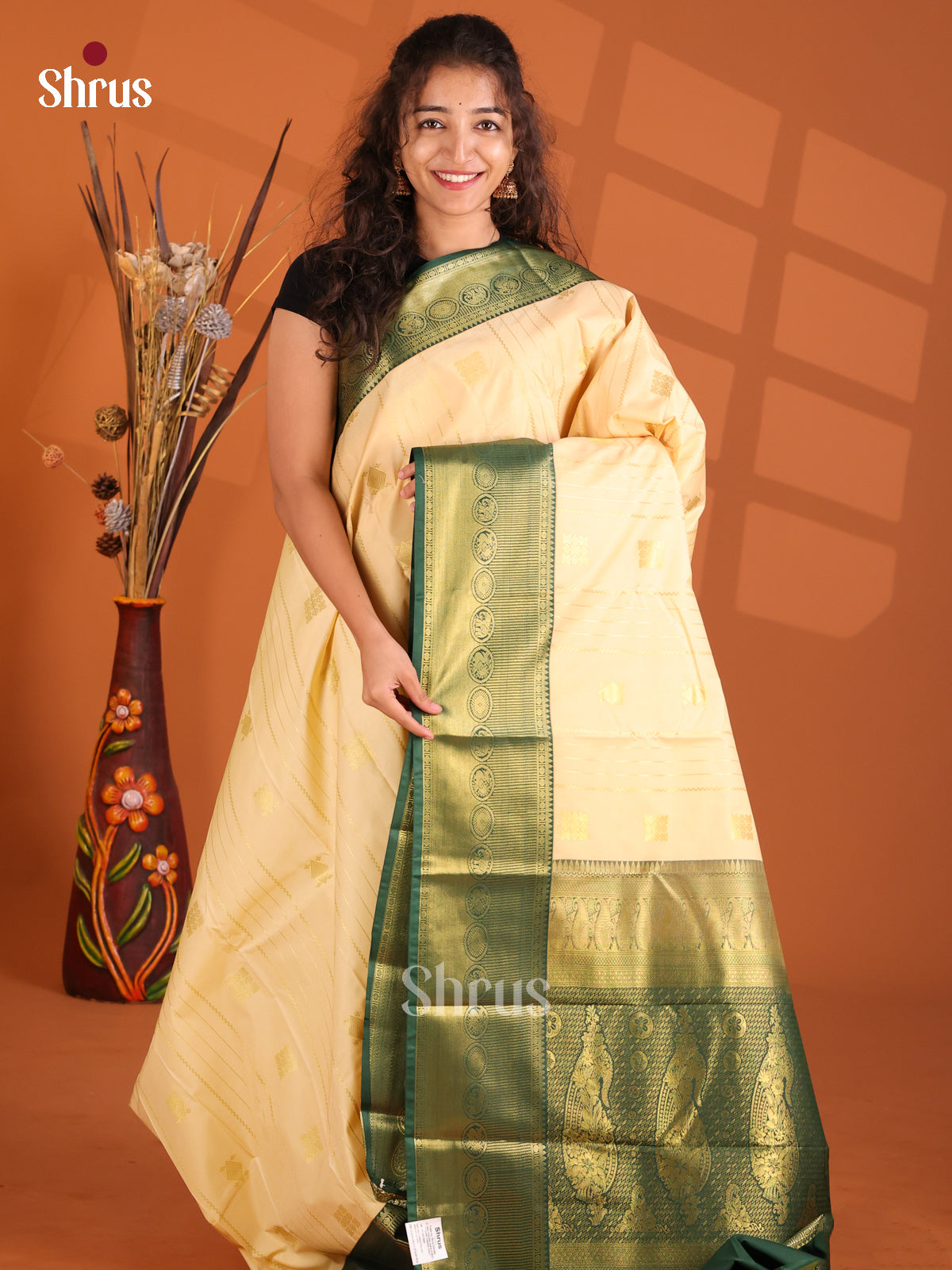 Cream & Green - Korvai Semi Kanchipuram Saree - Shop on Shrus.com