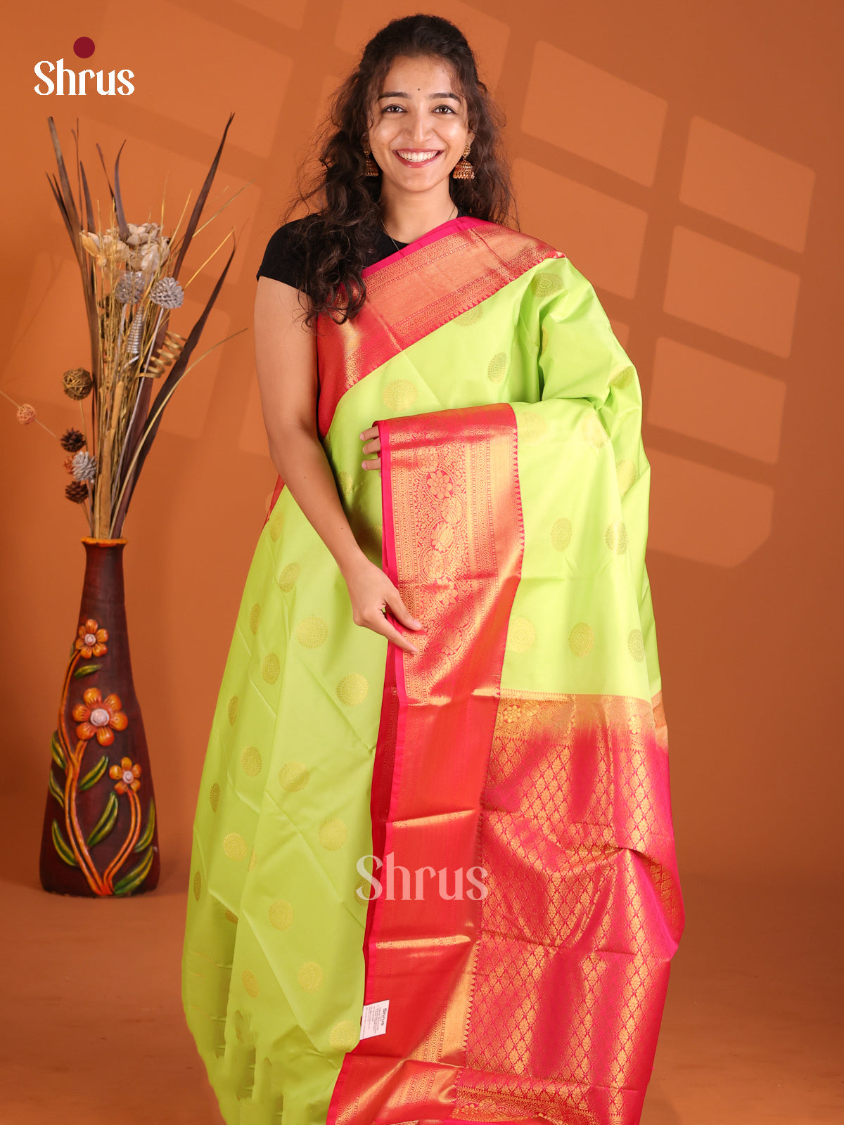 Light Green & Pink - Korvai Semi Kanchipuram Saree - Shop on Shrus.com