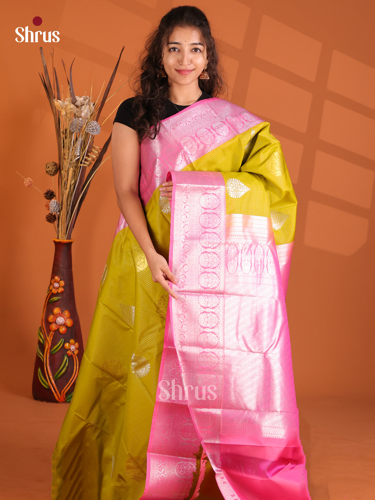 Mathulir Green & Pink- Korvai Semi Kanchipuram Saree - Shop on Shrus.com