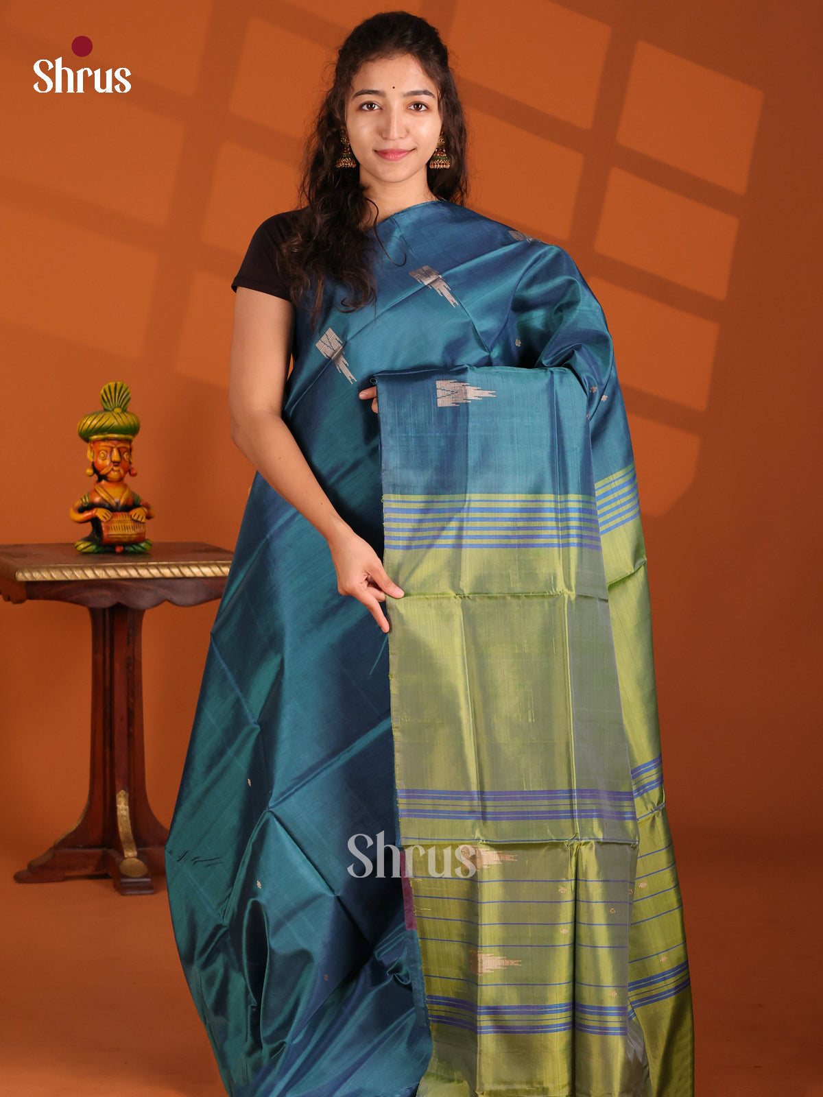 Peacock Blue & Green- Banana Pith Saree - Shop on Shrus.com