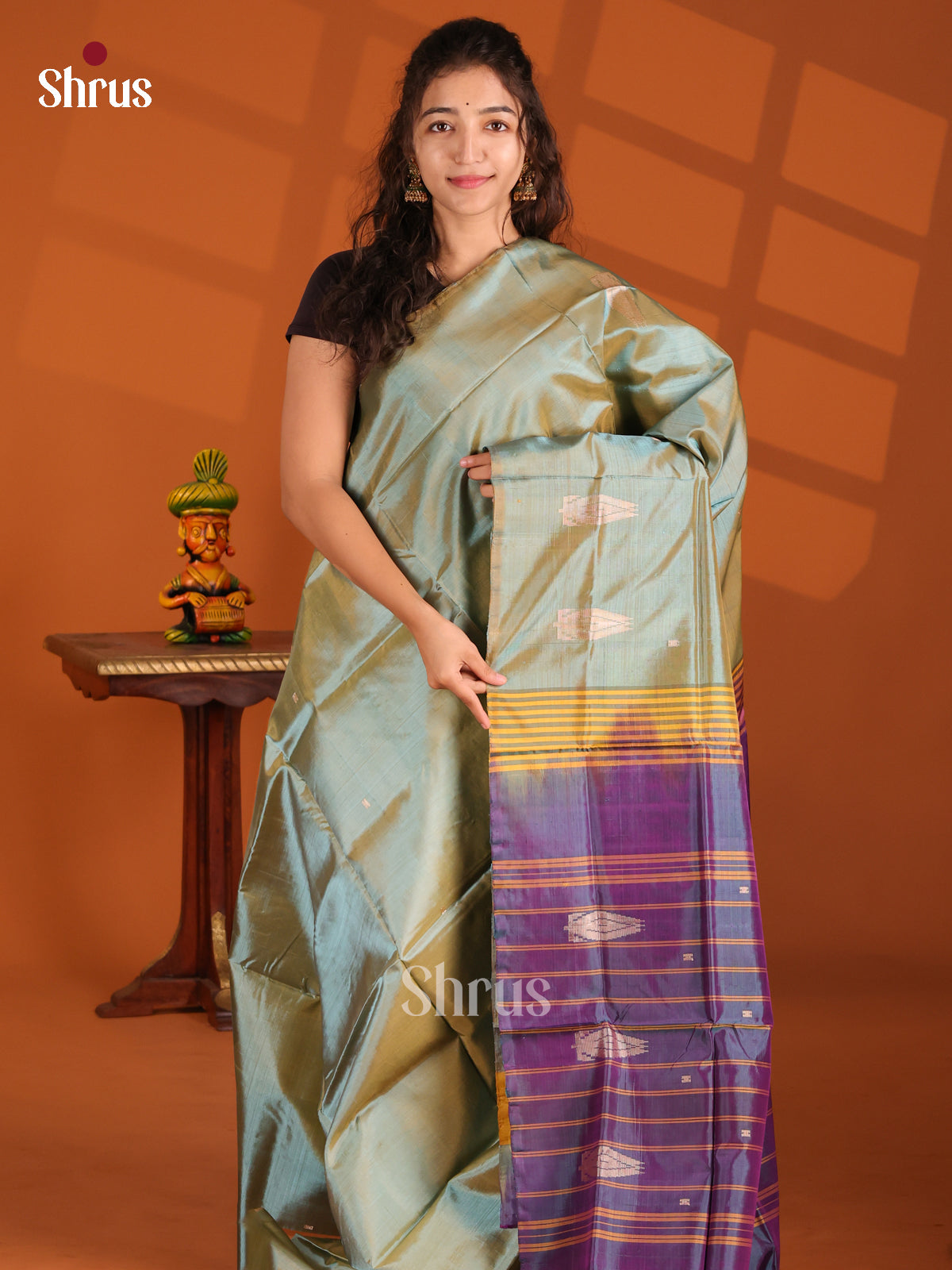Double Shaded Green & Blue- Banana Pith Saree - Shop on Shrus.com