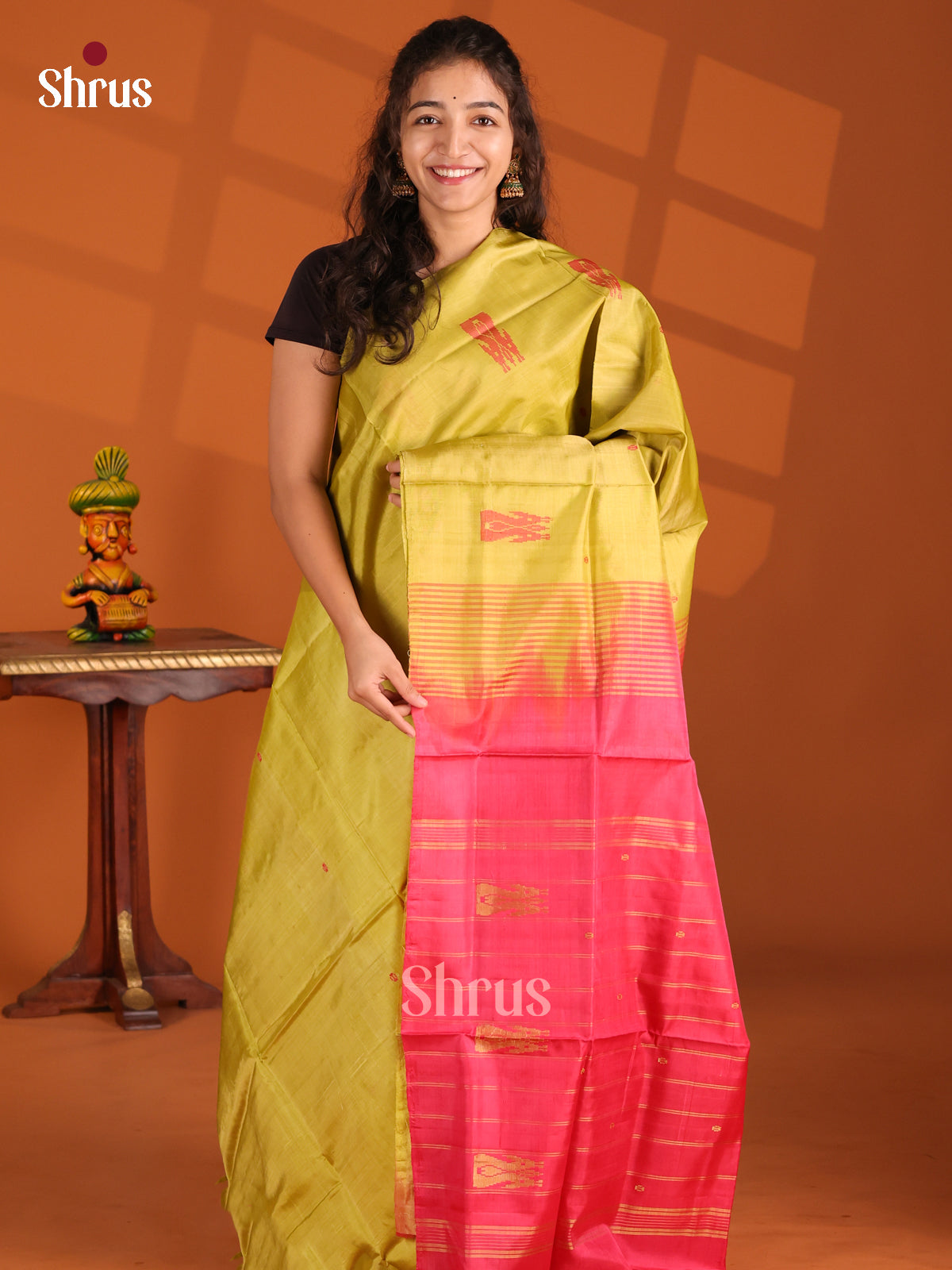 Mustardy Green & Orange- Banana Pith Saree - Shop on Shrus.com