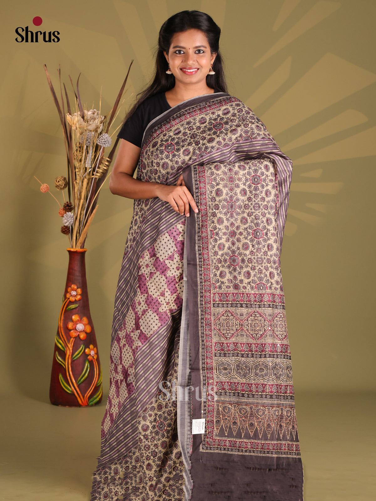 Purple & Cream - Semi Kantha Saree