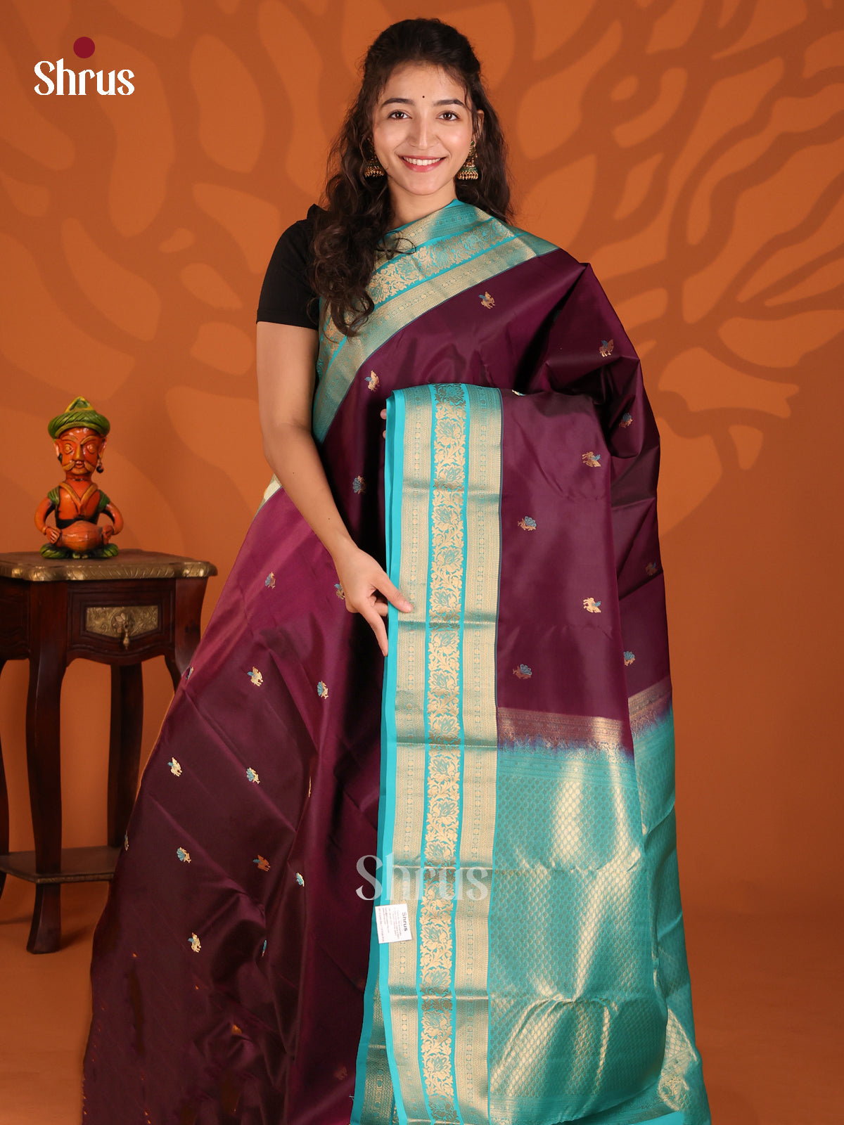 DFS09042 - Kanchipuram silk Saree - Shop on Shrus.com