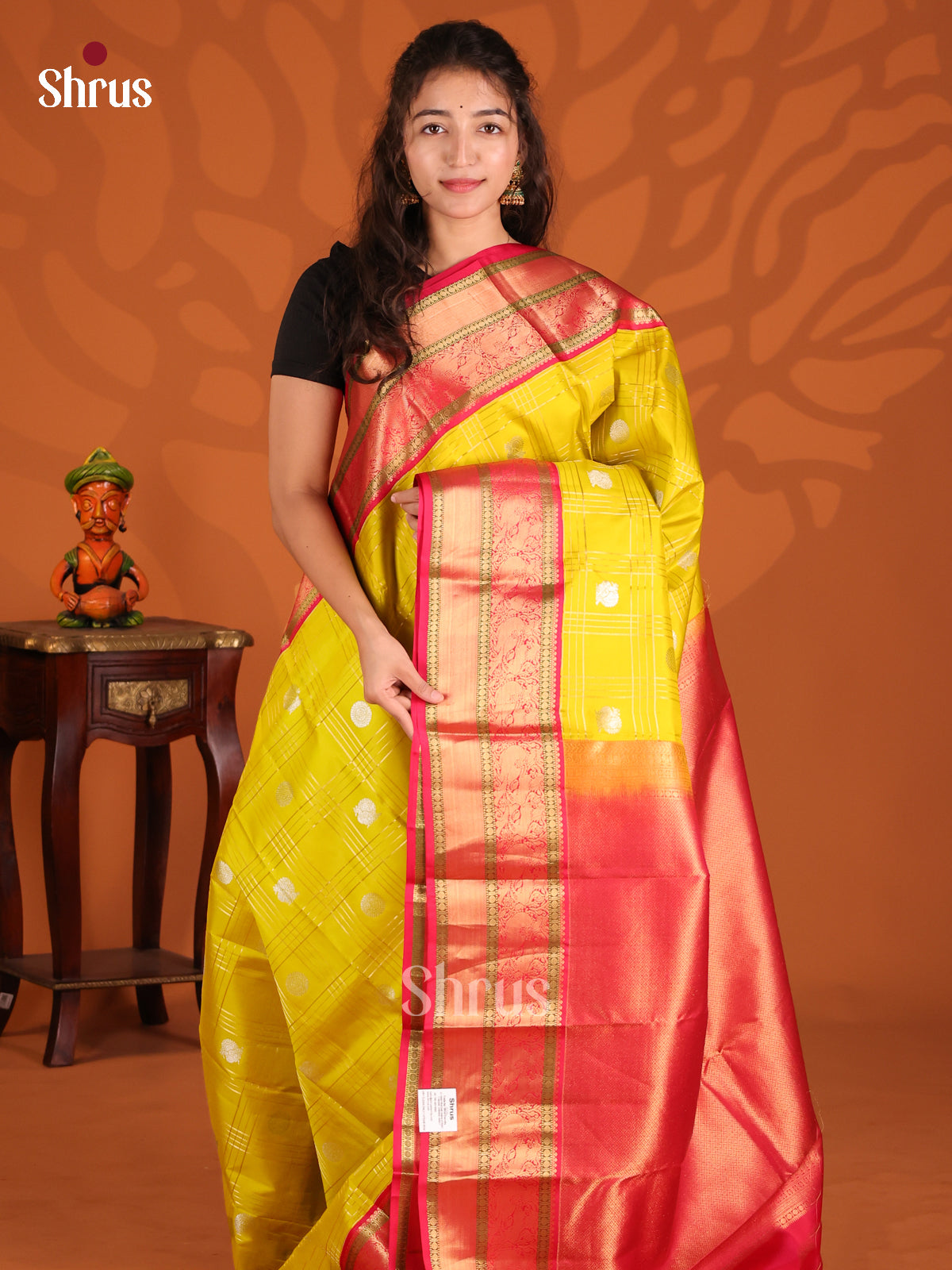 Mustardy Green & Red Kanchipuram silk Saree with rich traditional korvai zari border - Shop on Shrus.com