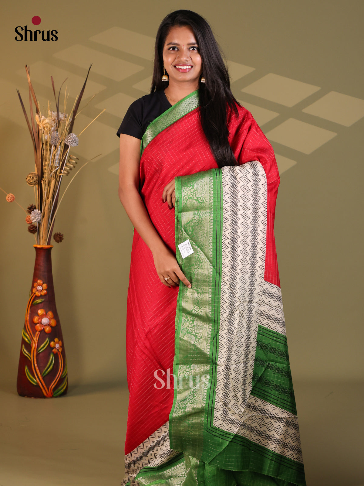 DFS09186 - Semi Dola silk Saree - Shop on Shrus.com