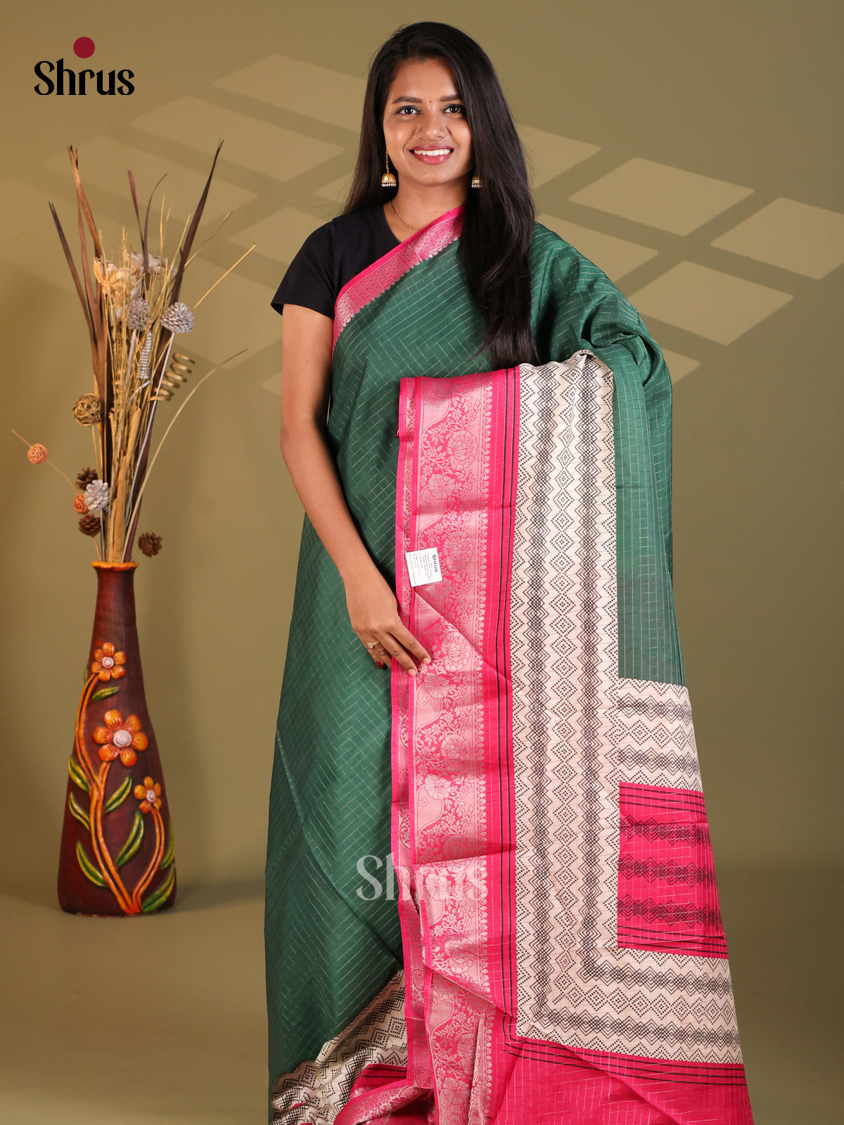 DFS09187 - Semi Dola silk Saree - Shop on Shrus.com