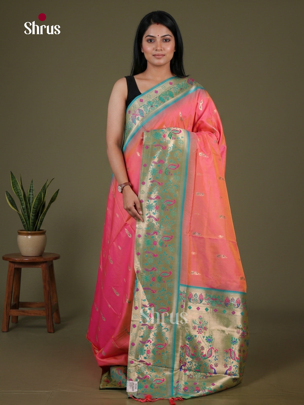 DFS10061 - Semi Paithani