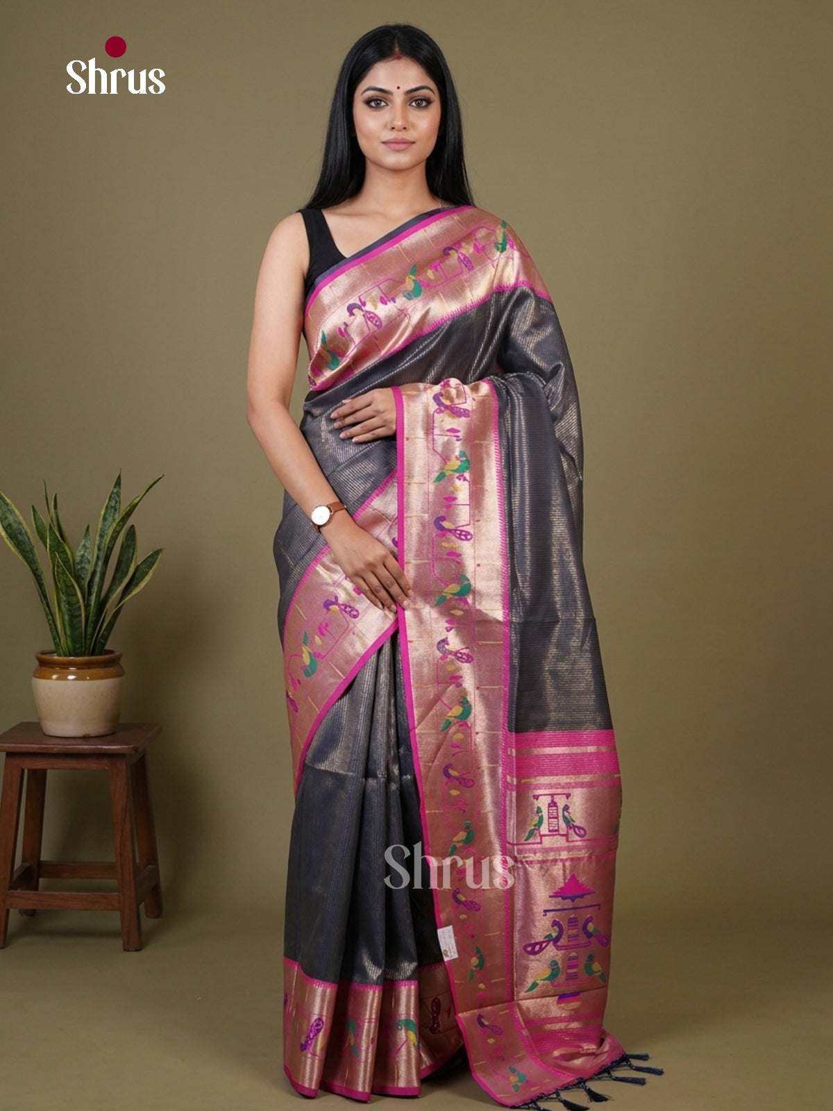 DFS10108 - Semi Paithani