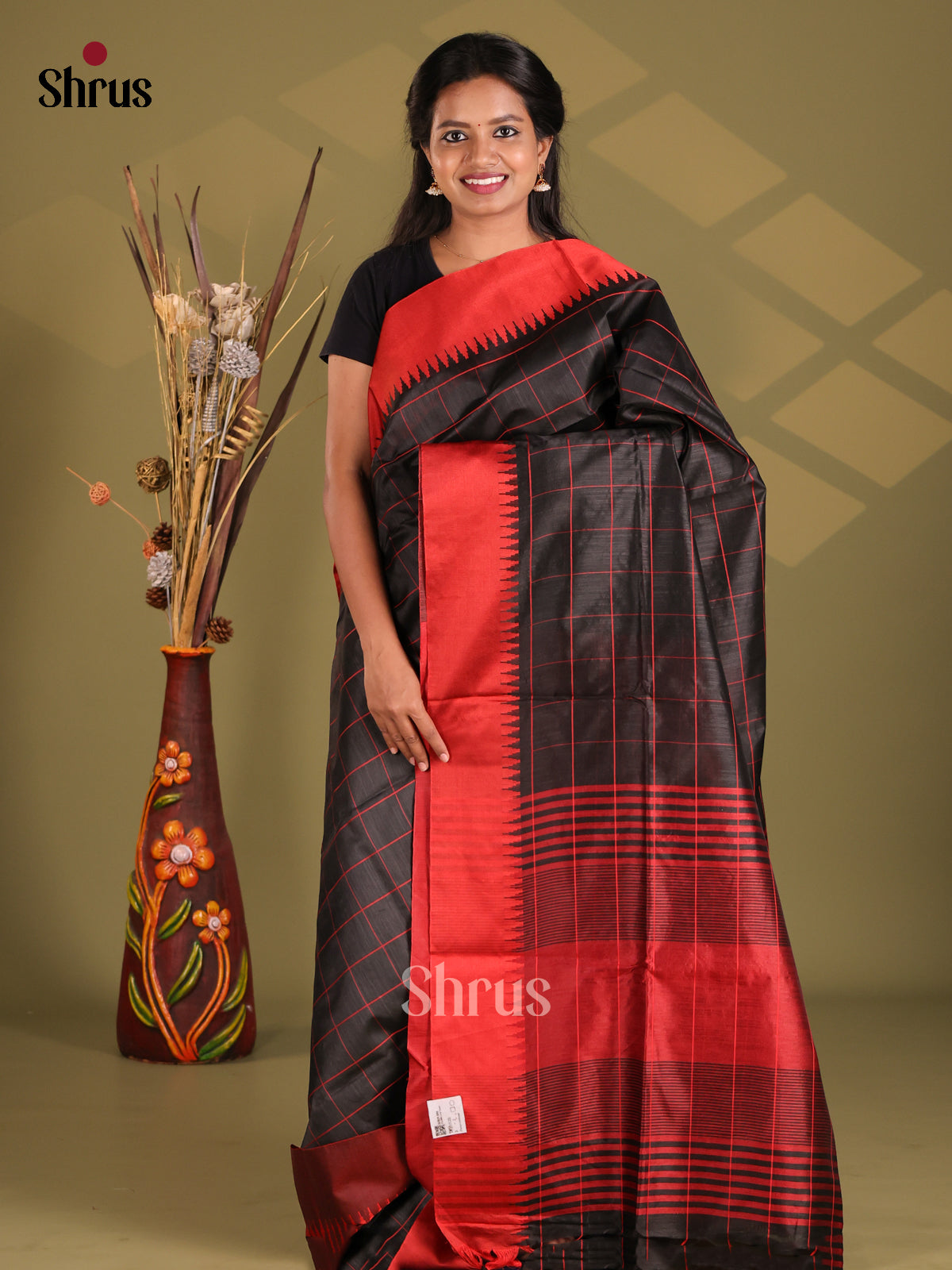 Black & Red - Champa semitussar Saree