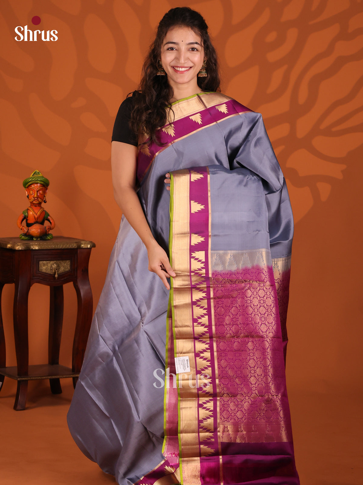 Grey & Purple Kanchipuram silk Saree with temple zari border - Shop on Shrus.com