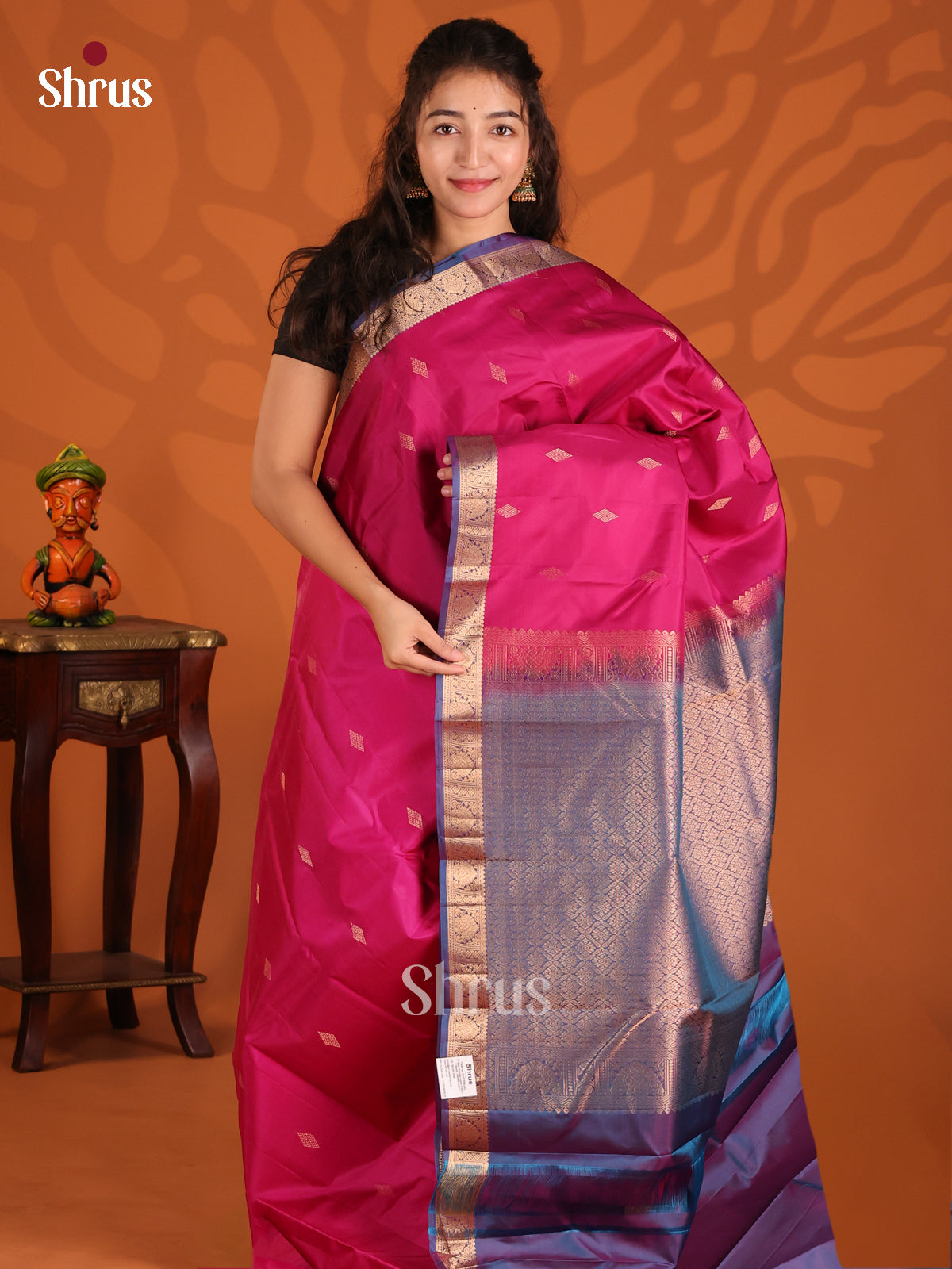 Pink & Purple Kanchipuram silk Saree with contrast small zari border - Shop on Shrus.com