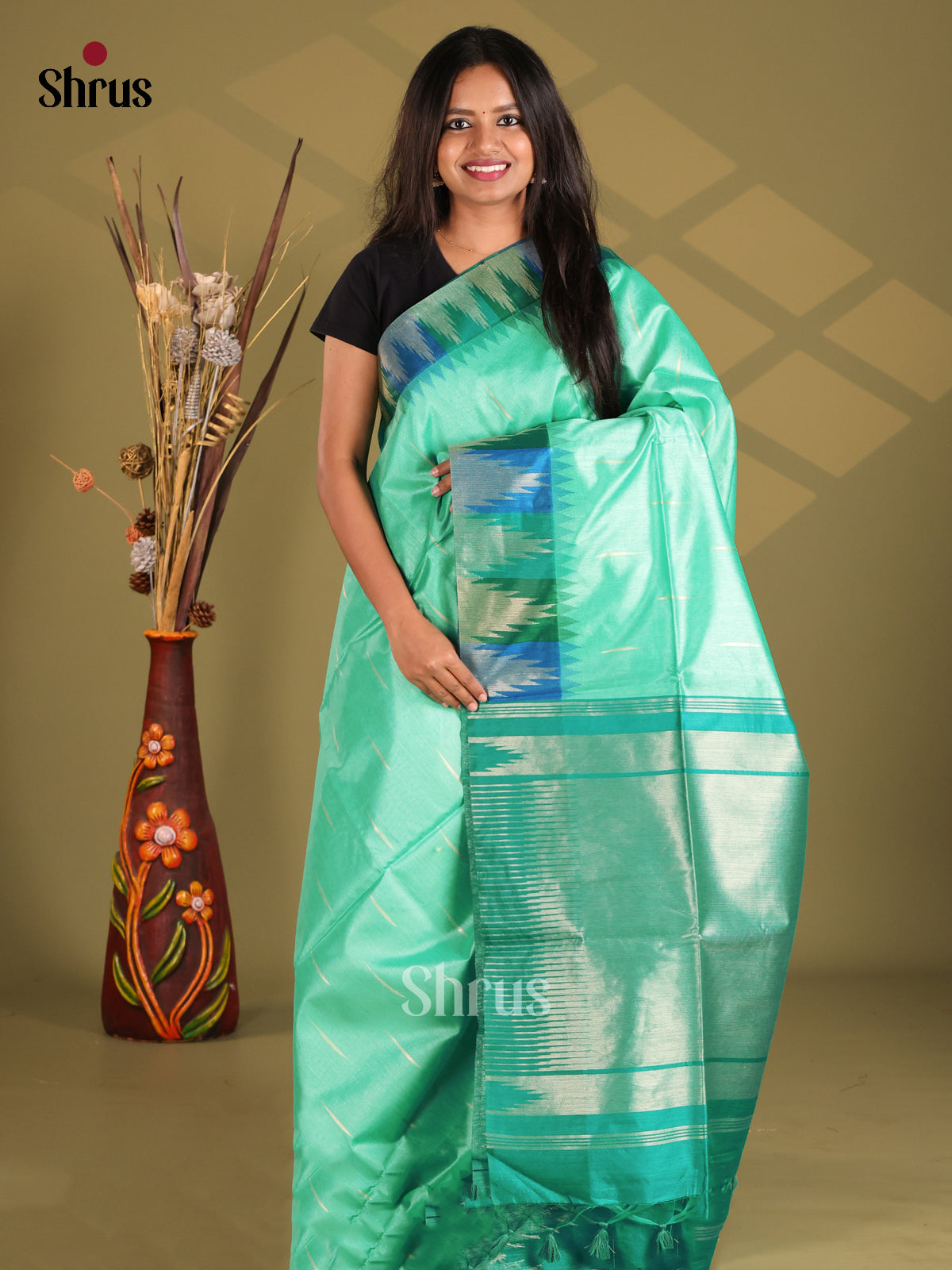 Pastel Green & Green - Semi Rawsilk Saree - Shop on Shrus.com