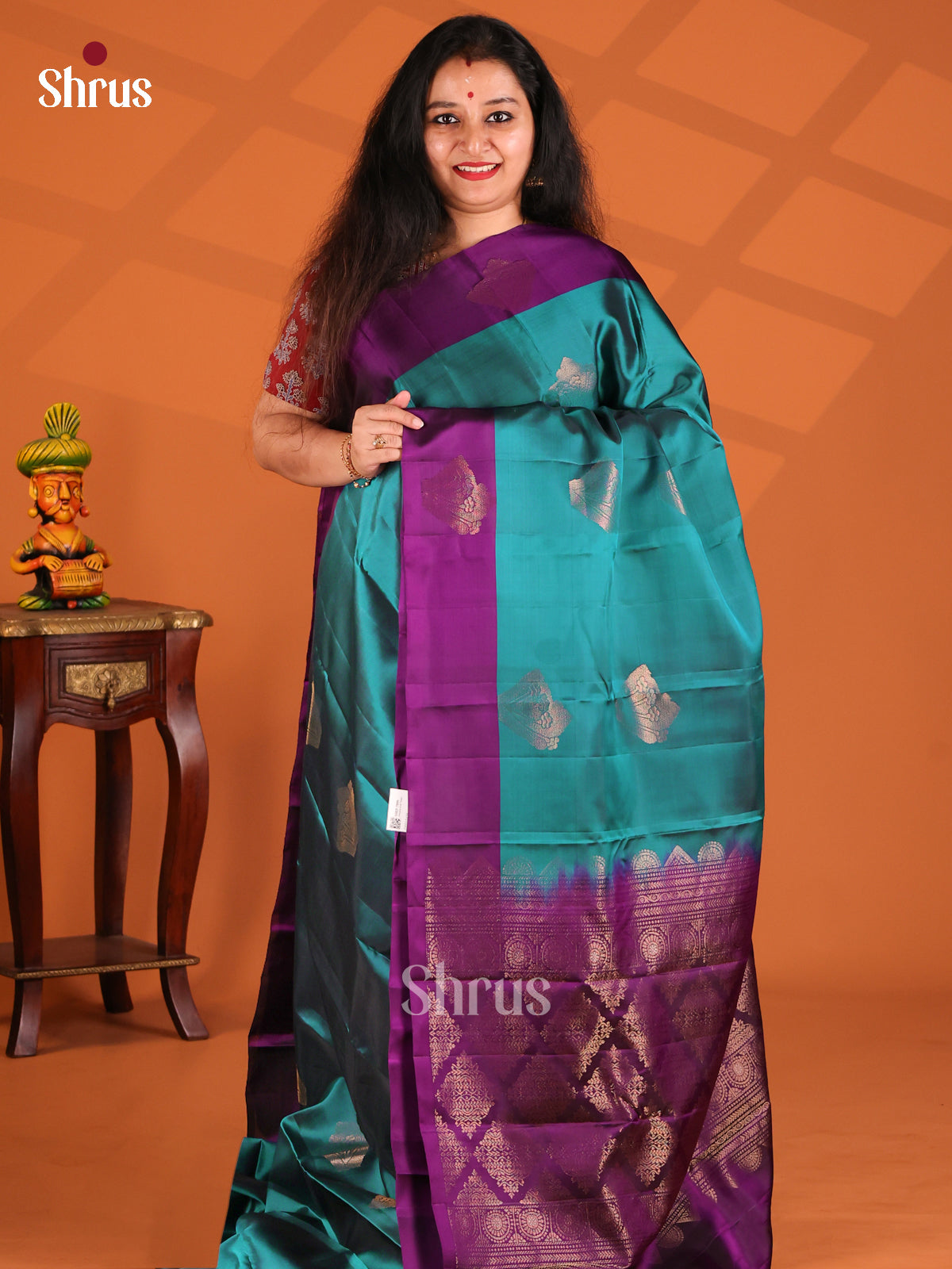 Blue & Violet Softsilk-halfpure Saree with floral diamond motifs brocade pallu