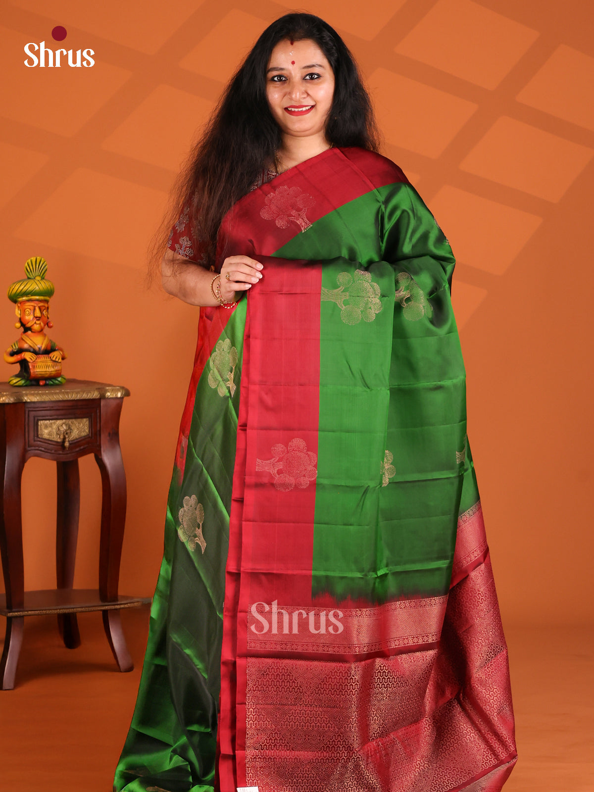 Classy Green Softsilk-halfpure Saree with maroon zari brocade pallu