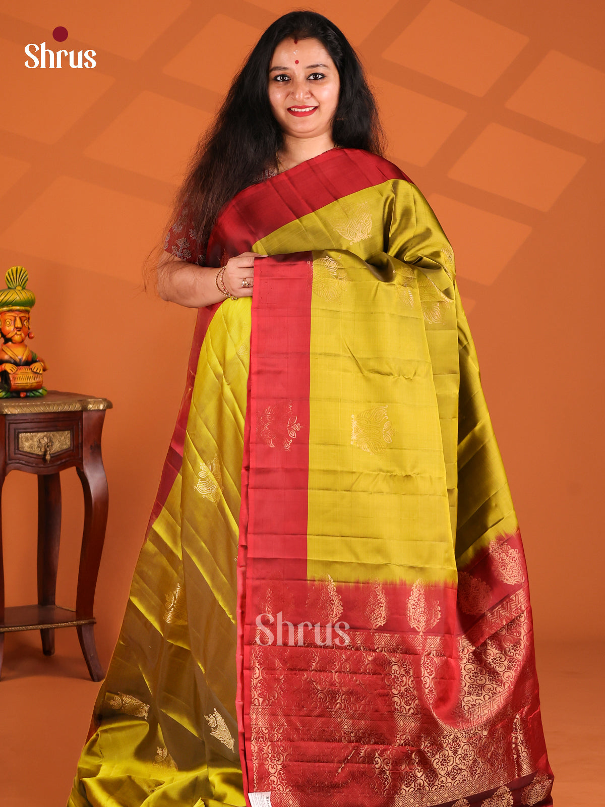 Pretty Green & Red Softsilk-halfpure Saree with floral brocade pallu