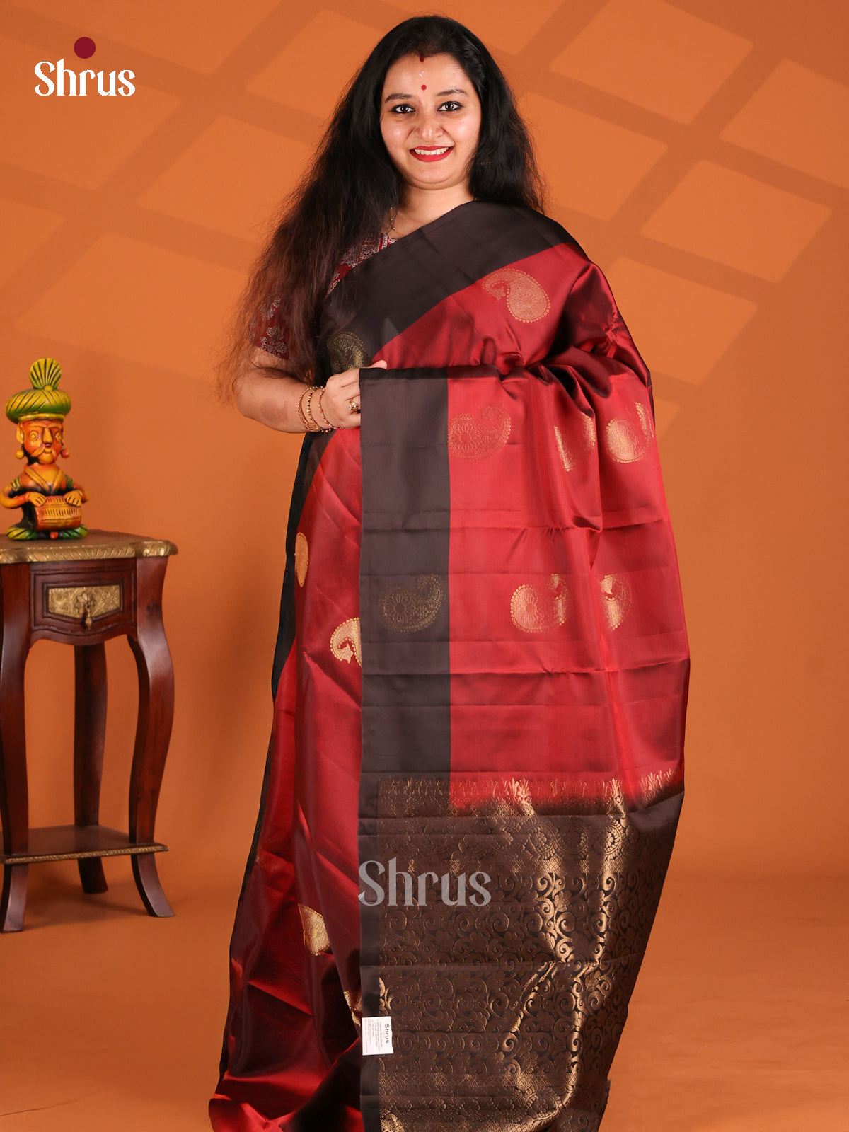 Classy Maroon Softsilk-halfpure Saree gleams with gold zari paisley motifs - Shop on Shrus.com