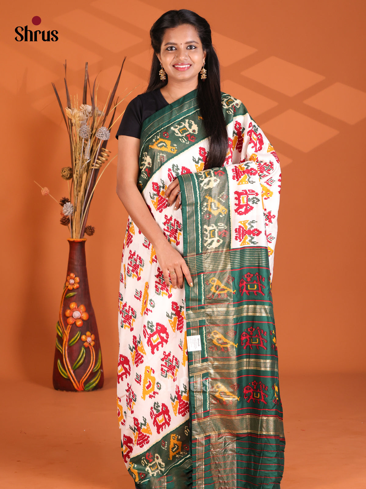 Cream & Green - Semi Ikkat Print Saree