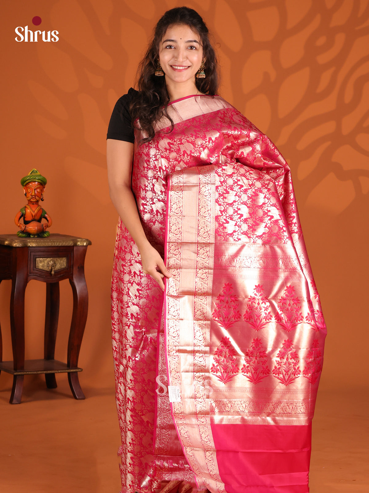 Maroon single tone Kanchipuram silk Saree with vanashrigaram brocade - Shop on Shrus.com