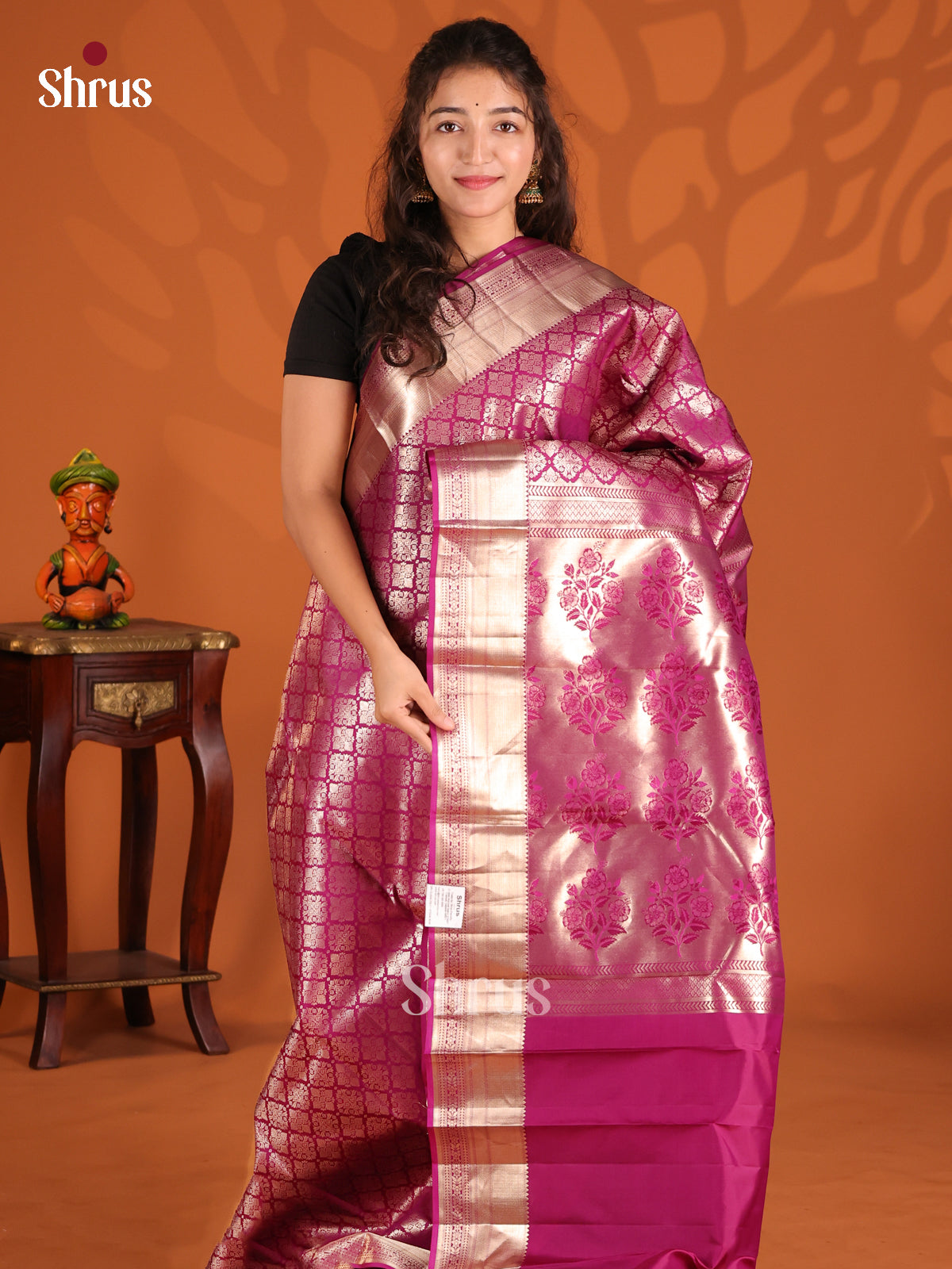 Purple single tone Kanchipuram silk Saree adorned with floral butta brocade - Shop on Shrus.com