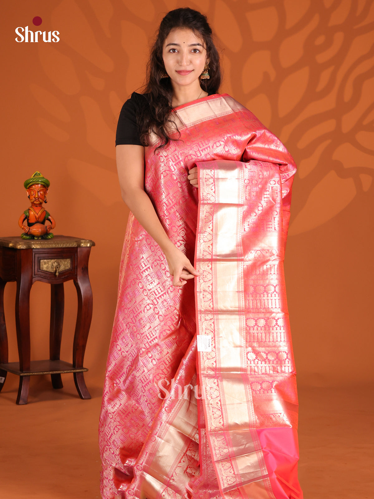 Pink single Tone Kanchipuram silk Saree gleams with gold zari brocade-1