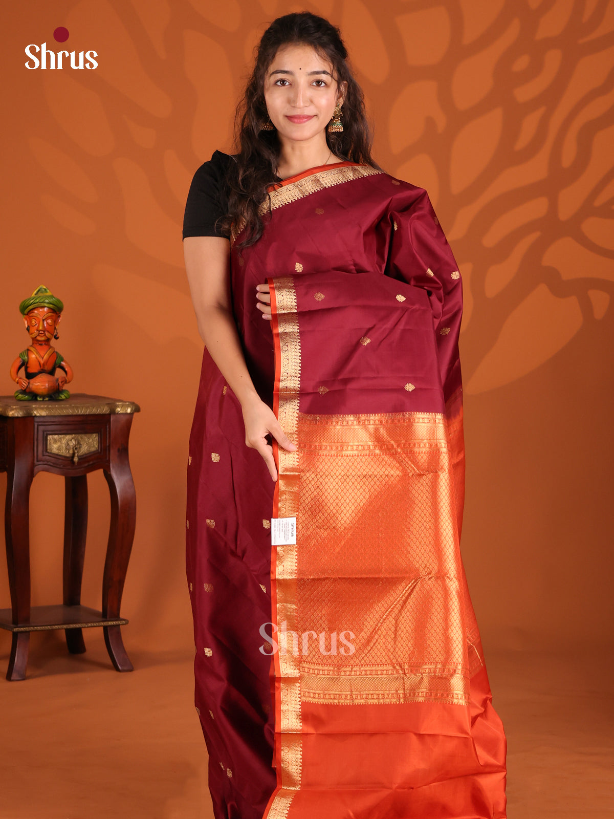 Classy Maroon & Orange Kanchipuram silk Saree with gold zari buttas