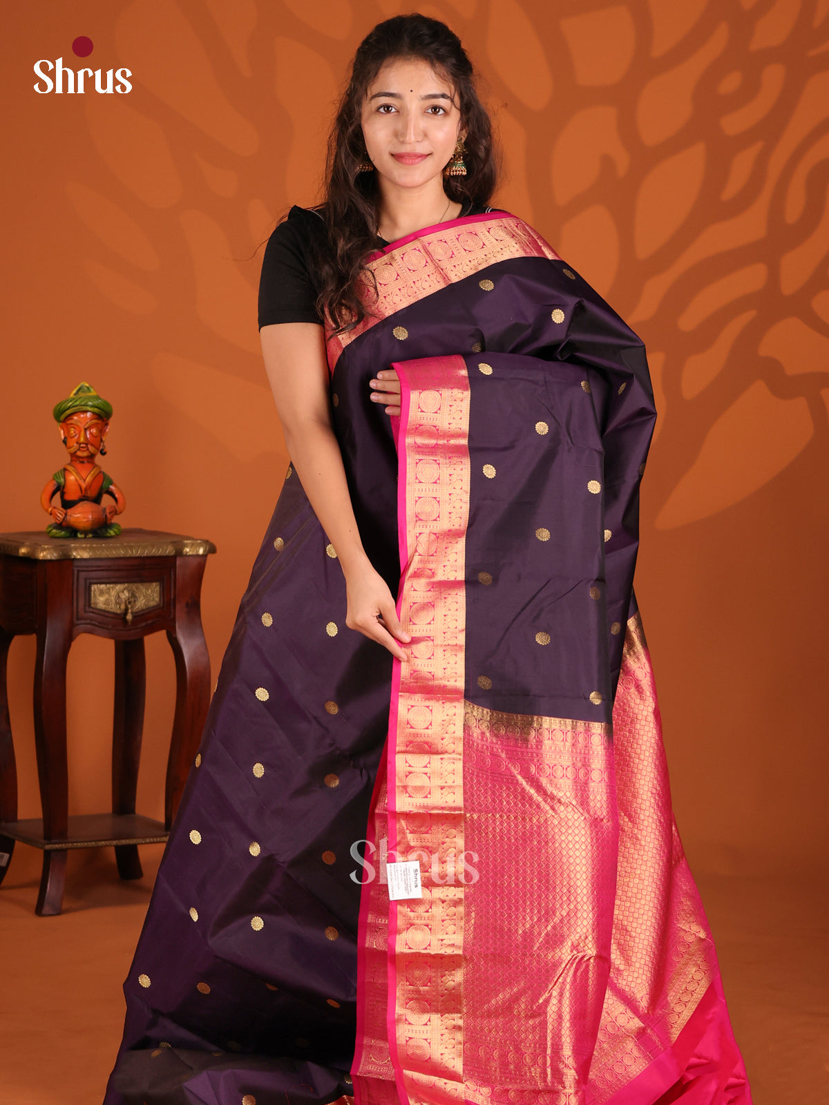 Jamun and Pink Kanchipuram silk Saree with rich zari brocade pallu - Shop on Shrus.com