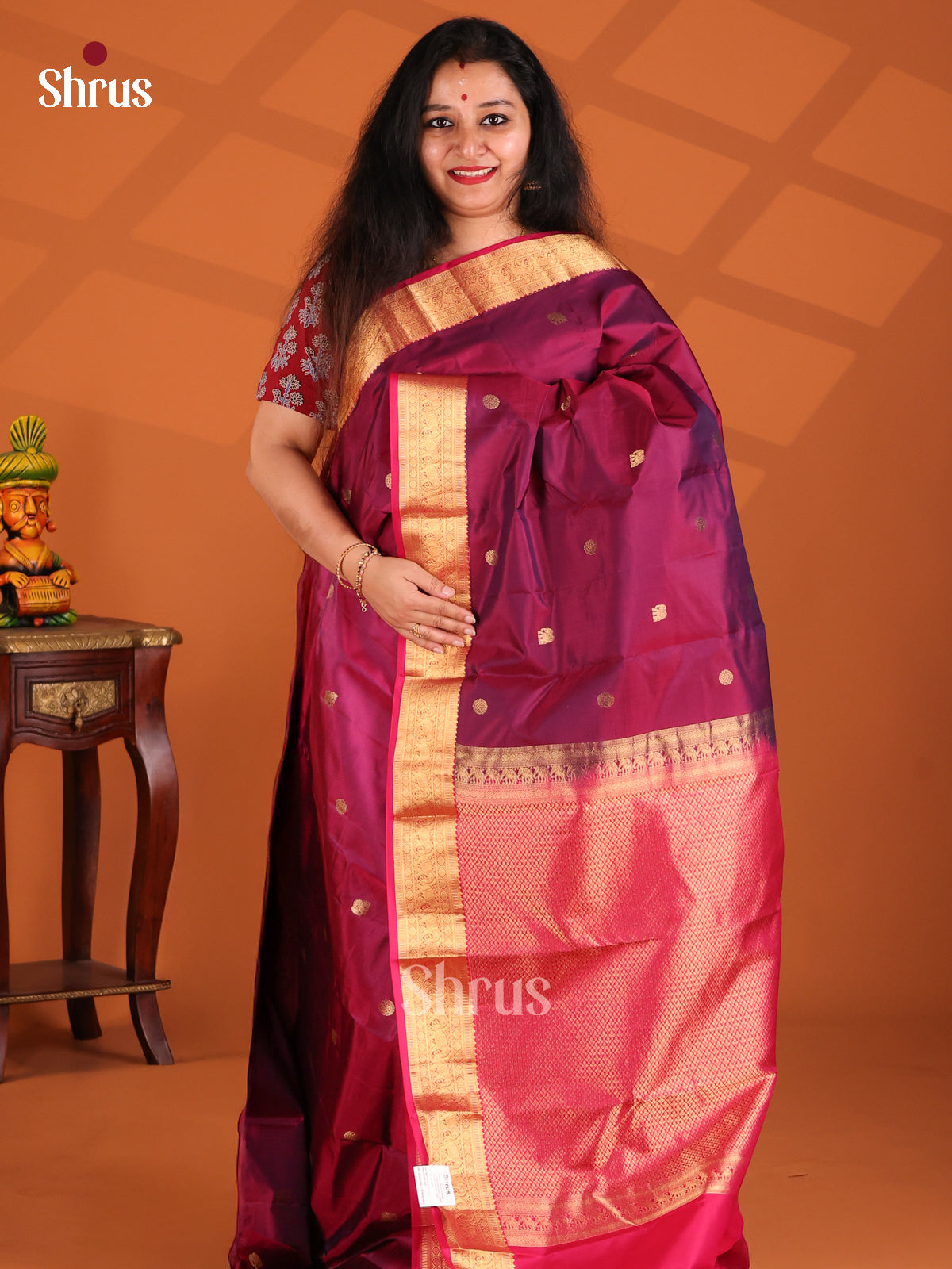 Elegant Purple Kanchipuram silk Saree with rich pink zari border with elephant buttas - Shop on Shrus.com