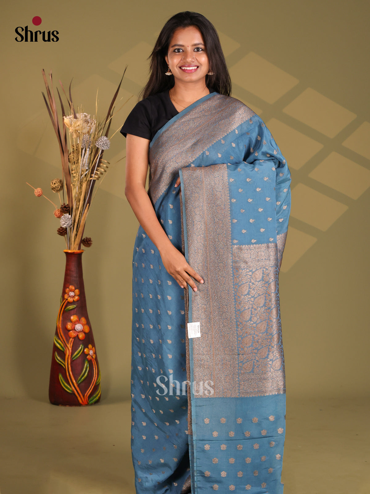 Greyish blue - Semi Georgette Saree - Shop on Shrus.com