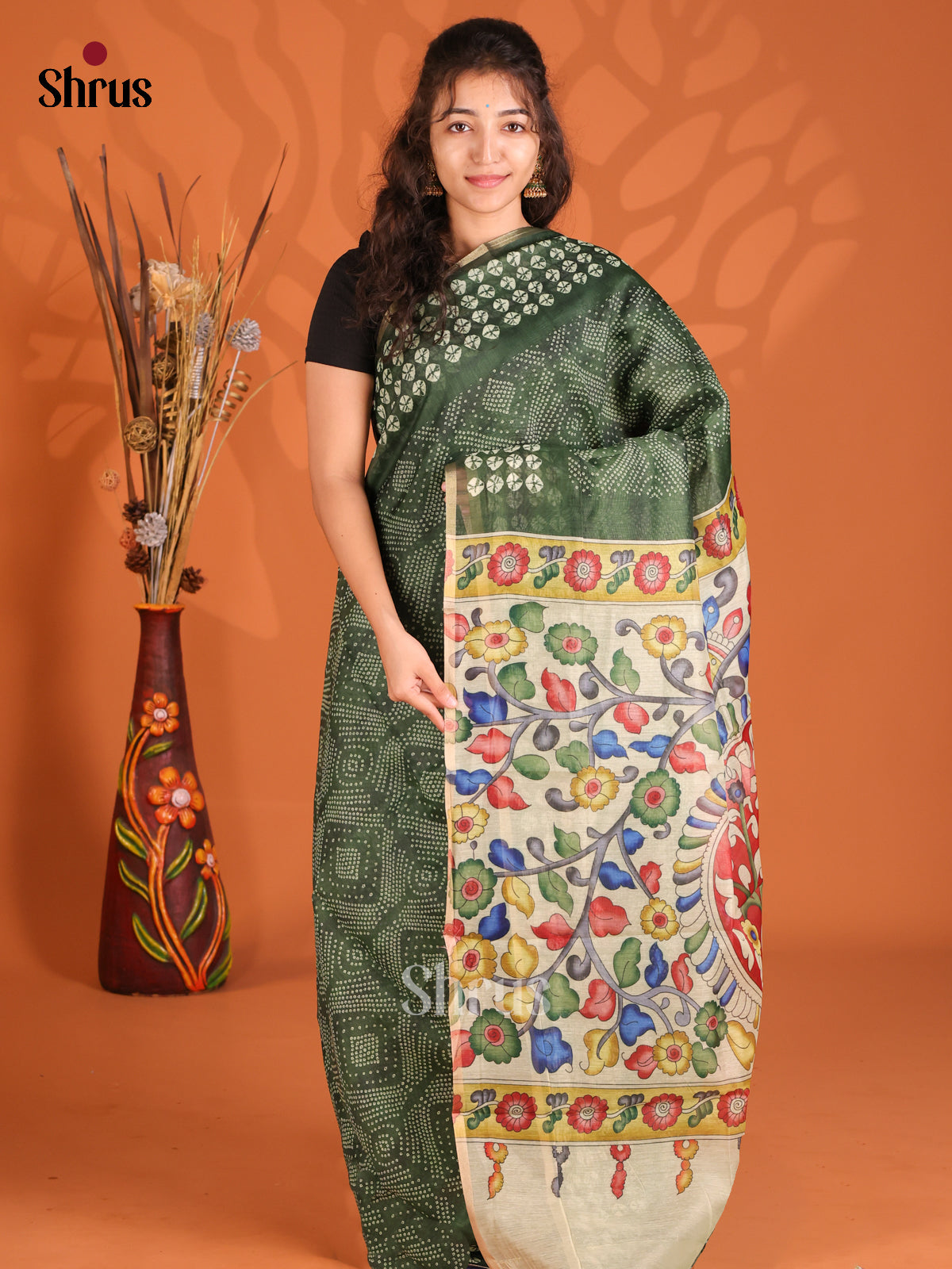 Green & Cream - Semi Maheshwari Saree - Shop on Shrus.com