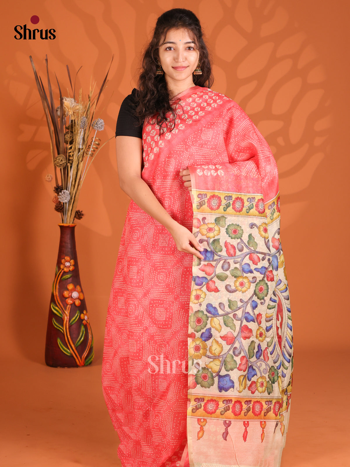 Pink & Beige - Semi Maheswari saree - Shop on Shrus.com