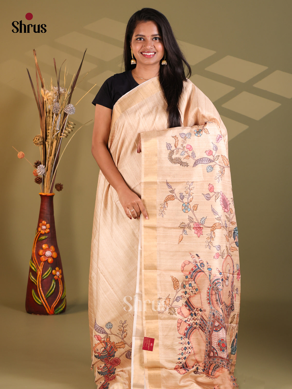 Cream- Semi Gicha Saree