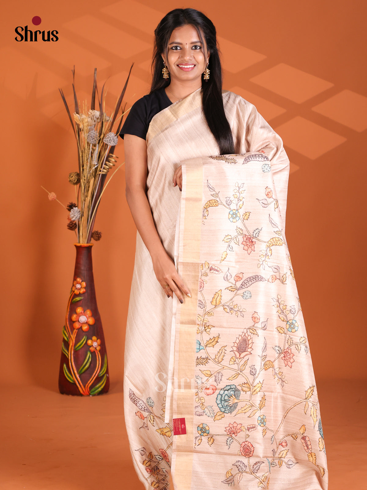 Cream - Semi Gicha Saree